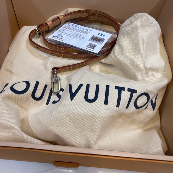 Louis Vuitton Petite Malle Damier Monogram LV Pop Pink - Picture 11 of 13